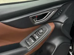 2024 Subaru Forester 2.5i AWD Flagship EyeSight, чёрный — фото 12