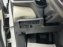 2023 Toyota Granvia 2.5L Hybrid Premium Plus, белый — фото 6