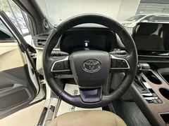 2023 Toyota Granvia 2.5L Hybrid Premium Plus, белый — фото 7