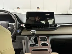 2023 Toyota Granvia 2.5L Hybrid Premium Plus, белый — фото 11