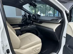 2023 Toyota Granvia 2.5L Hybrid Premium Plus, белый — фото 13