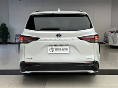 2023 Toyota Granvia 2.5L Hybrid Premium Plus, белый — фото 19
