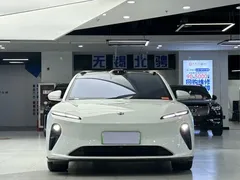 2024 Nio ET5T 75kWh Touring, белый — фото 3
