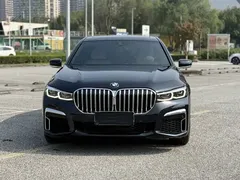2021 BMW 7 Series 740Li Leading M Sport Package, чёрный — фото 2