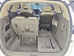 2021 Kia Carnival 2.0T Flagship, белый — фото 11