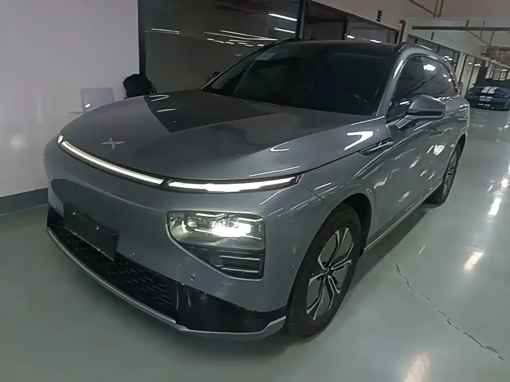 2022 Xpeng G9 570 Max