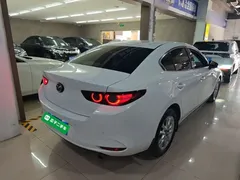2021 Mazda 3 2.0L AT, белый — фото 7