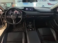 2021 Mazda 3 2.0L AT, белый — фото 10