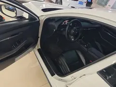 2021 Mazda 3 2.0L AT, белый — фото 16