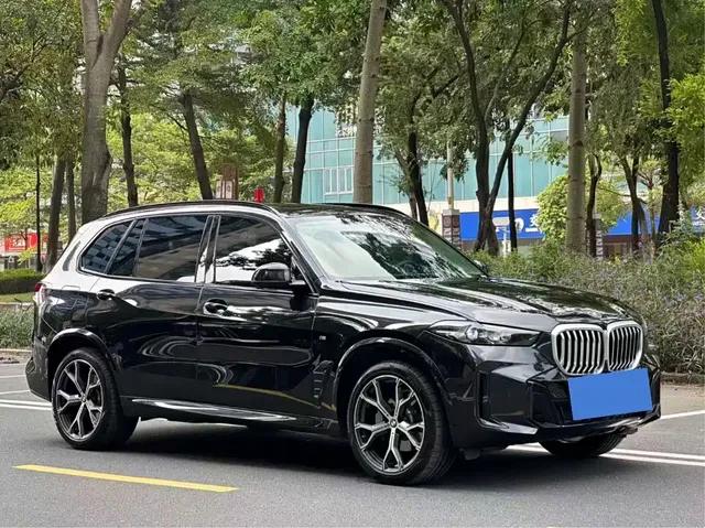 2023 BMW X5 30Li Premium M Sport Night Package