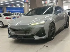2022 Changan UNI-V 1.5T Premium — фото 1