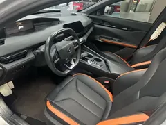 2022 Changan UNI-V 1.5T Premium — фото 3