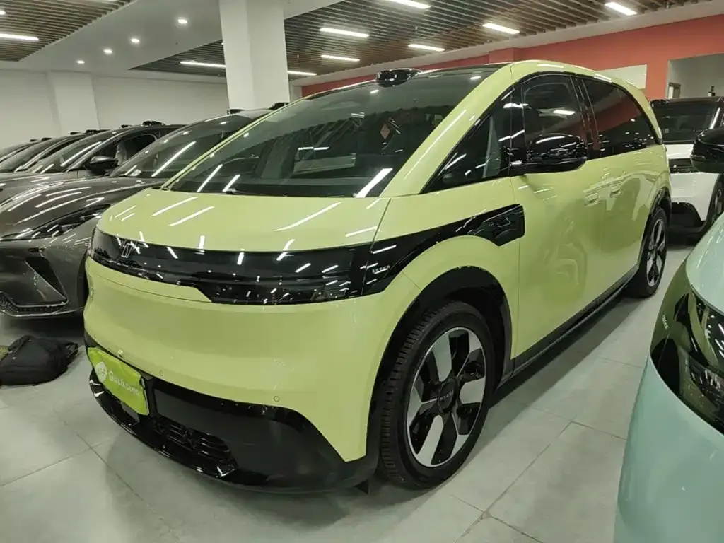2025 Zeekr Mix Smart Driving