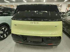 2025 Zeekr Mix Smart Driving, зелёный — фото 6