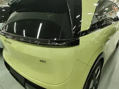 2025 Zeekr Mix Smart Driving, зелёный — фото 8