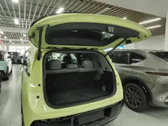 2025 Zeekr Mix Smart Driving, зелёный — фото 19