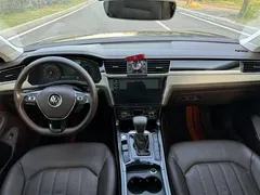 2021 Volkswagen Phideon 380TSI Luxury, синий — фото 8