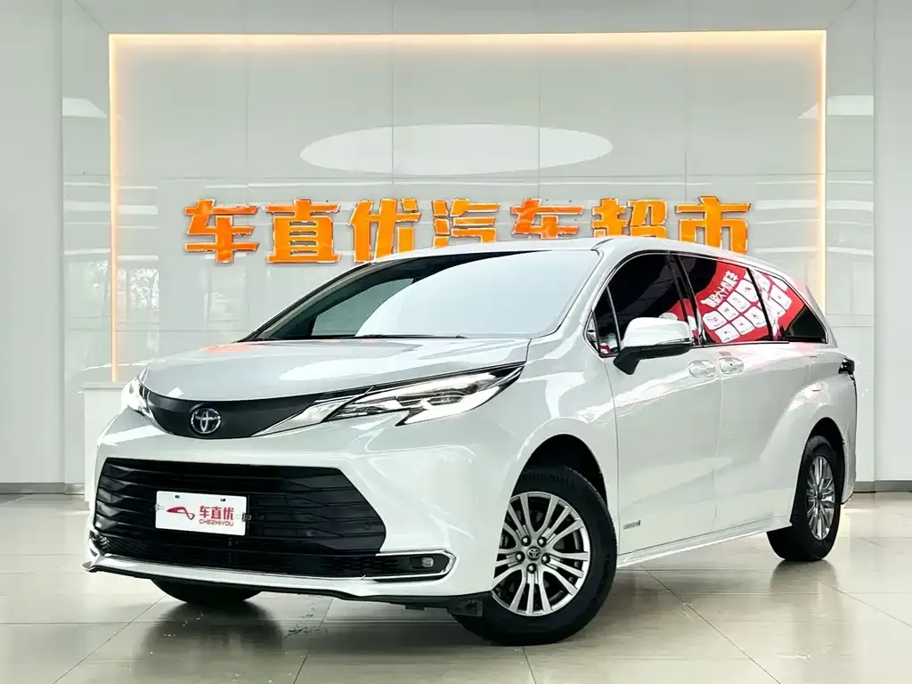 2023 Toyota Sienna 2.5L Hybrid Comfort
