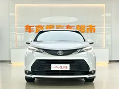 2023 Toyota Sienna 2.5L Hybrid Comfort, белый — фото 3