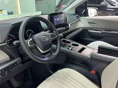 2023 Toyota Sienna 2.5L Hybrid Comfort, белый — фото 8