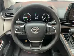 2023 Toyota Sienna 2.5L Hybrid Comfort, белый — фото 14