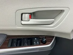 2023 Toyota Sienna 2.5L Hybrid Comfort, белый — фото 18