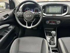 2021 Kia Yipao 1.4L CVT Sunroof, белый — фото 13