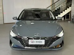 2022 Hyundai Elantra 1.5L CVT LUX Premium — фото 2