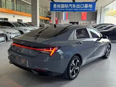 2022 Hyundai Elantra 1.5L CVT LUX Premium — фото 7