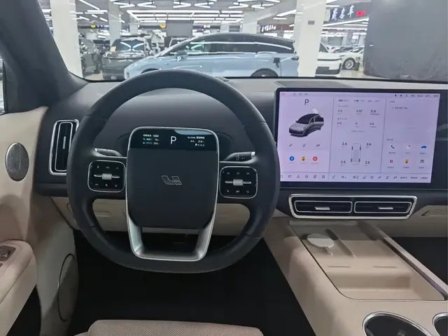 2023 Li Auto L8