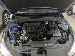 2021 Hyundai Elantra 1.5L CVT LUX Premium, синий — фото 20