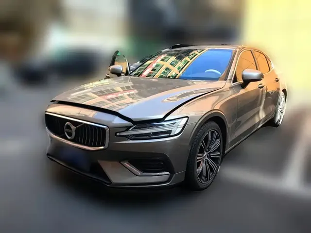 2021 Volvo S60 T4 Luxury
