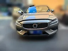 2021 Volvo S60 T4 Luxury — фото 3
