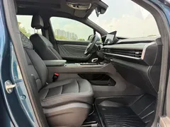 2023 Geely Haoyue L 2.0T DCT Premium, синий — фото 11