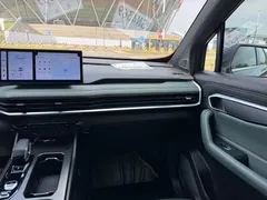 2023 Geely Haoyue L 2.0T DCT Premium, синий — фото 17