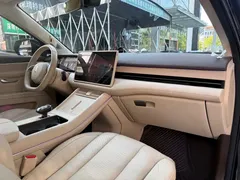2024 Aito M7 1.5T RWD Smart Driving Pro 5-seat, чёрный — фото 14