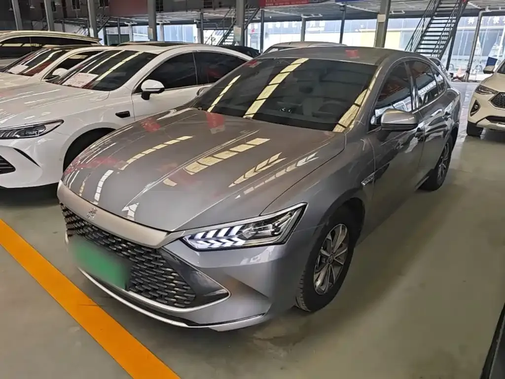 2023 BYD Qin PLUS Champion DM-i PHEV 55KM Leading