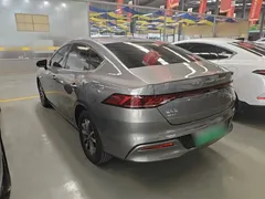 2023 BYD Qin PLUS Champion DM-i PHEV 55KM Leading — фото 5