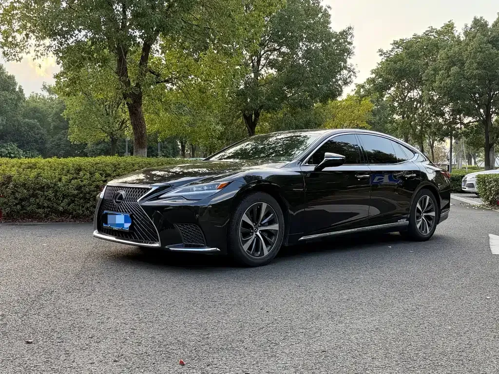 2021 Lexus LS 500h Excellence