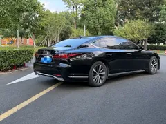 2021 Lexus LS 500h Excellence, чёрный — фото 12