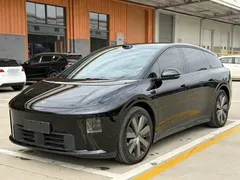 2025 Li Auto i6 4WD Standard, чёрный — фото 1