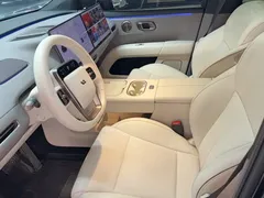 2025 Li Auto i6 4WD Standard, чёрный — фото 16