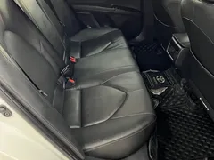 2021 Toyota Camry 2.5G Luxury, белый — фото 19