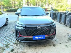 2021 Changan CS35 PLUS 1.4T DCT Luxury — фото 2