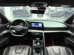 2022 Hyundai Elantra 240TGDi DCT LUX Premium — фото 6