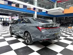 2022 Hyundai Elantra 240TGDi DCT LUX Premium — фото 11