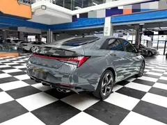 2022 Hyundai Elantra 240TGDi DCT LUX Premium — фото 16