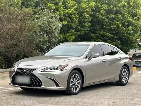 2023 Lexus ES 200 Excellence