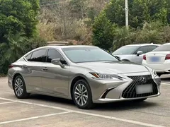 2023 Lexus ES 200 Excellence — фото 4