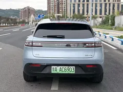 2022 Aito M5 EV RWD Standard, синий — фото 5